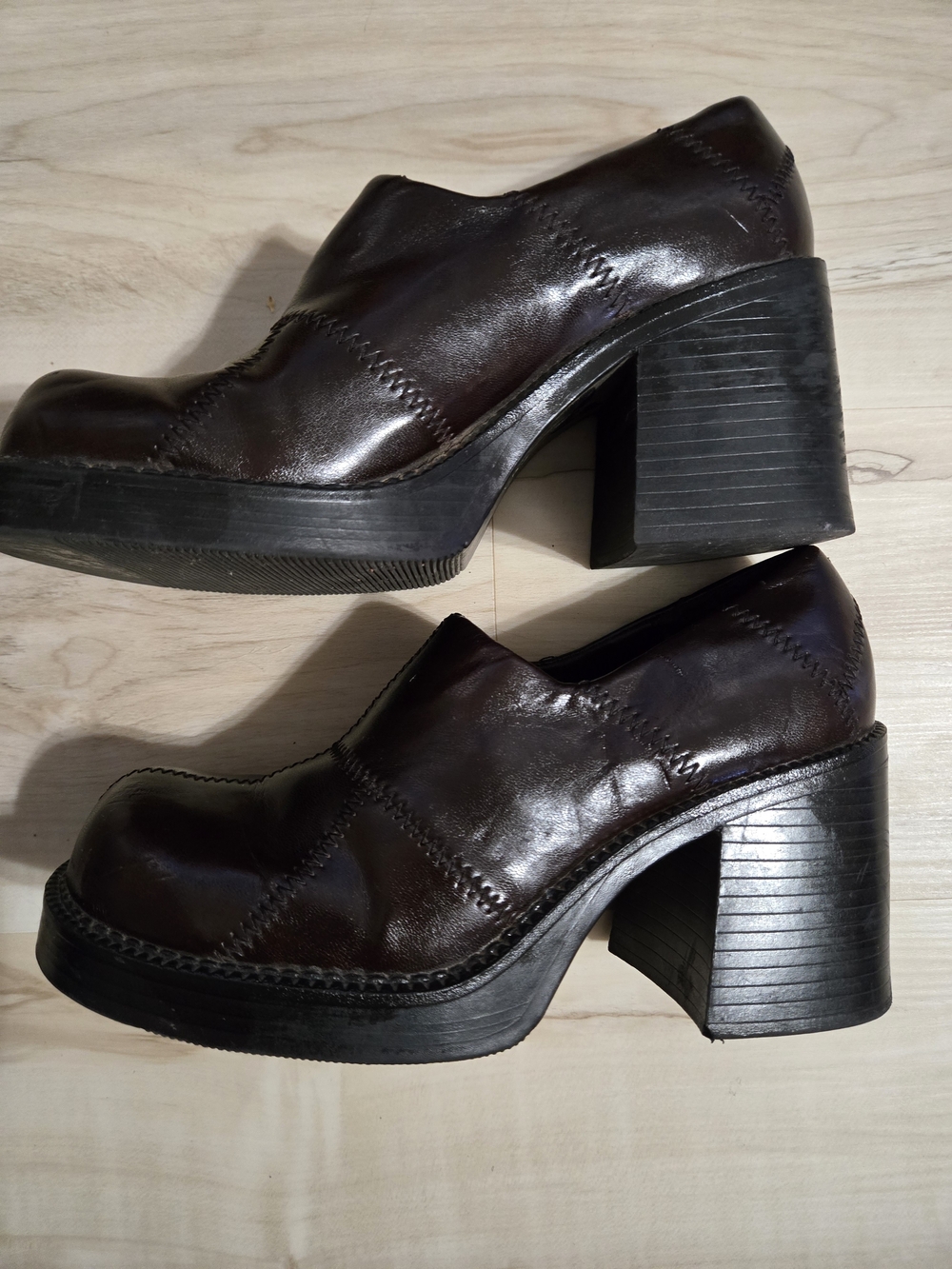 LOWER EAST SIDE Dark Brown Leather Chunky Heel Slip-On Pumps